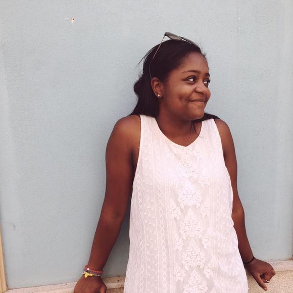 Meet your Posher, Gabrielle - Picture 1 of 1